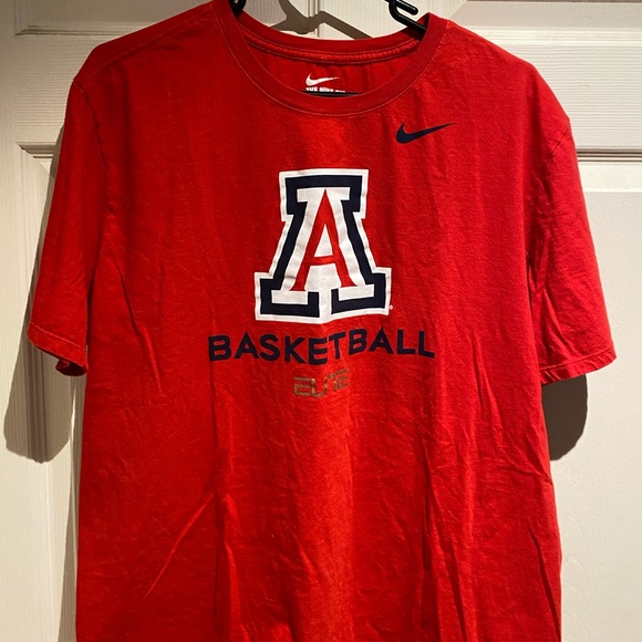 UofA Nike Basketball T-shirt - Picture 1 of 3